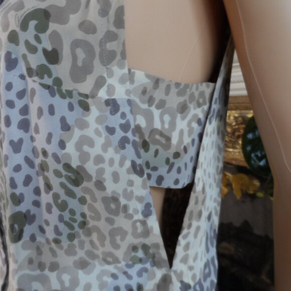 New Gucci 100% Silk Beige Leopard Print Drop-Waist Belted Sheath Dress Size 40-4 - Picture 12 of 16